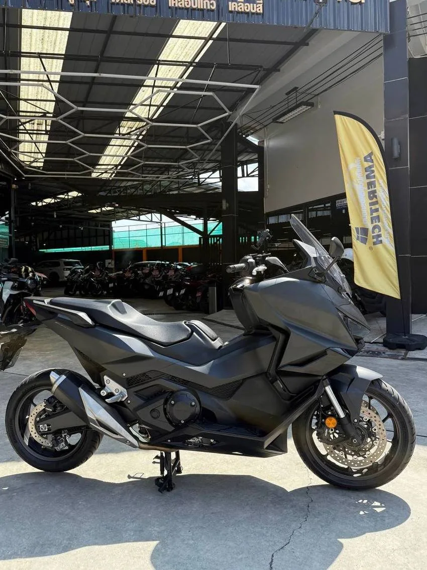 Honda Forza 750 2025 — Foto 2