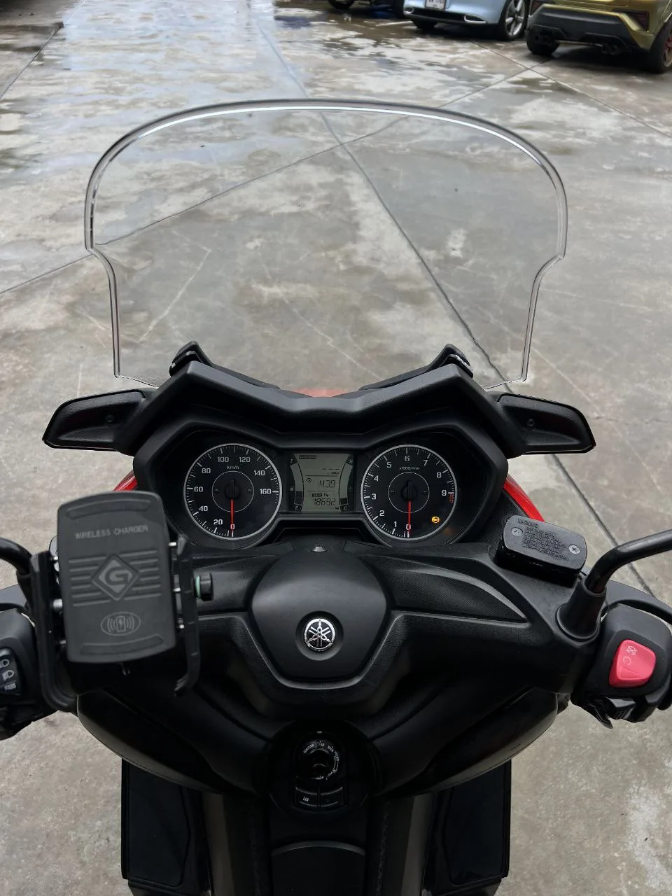 Yamaha XMAX 300 2022 — Foto 4