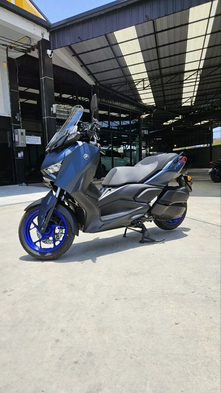 Yamaha XMAX 300 2023 — Foto 2